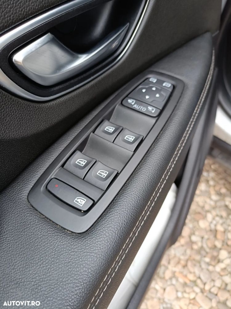 Renault Grand Scenic ENERGY TCe 115 EXPERIENCE - 23