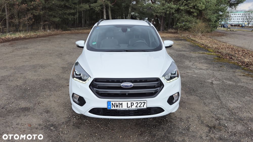 Ford Kuga 1.5 EcoBoost 2x4 ST-Line - 2