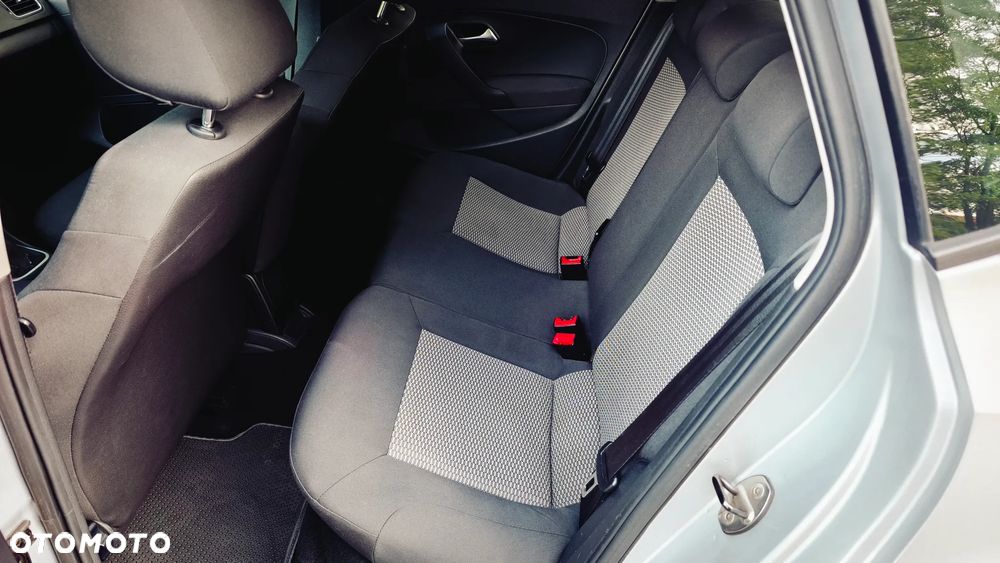 Volkswagen Polo - 13