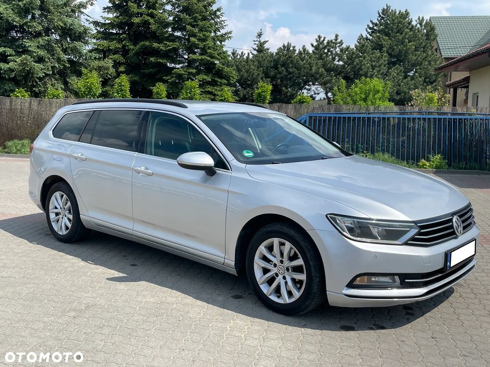 Volkswagen Passat Variant 2.0 TDI DSG (BlueMotion Technology) Trendline - 4