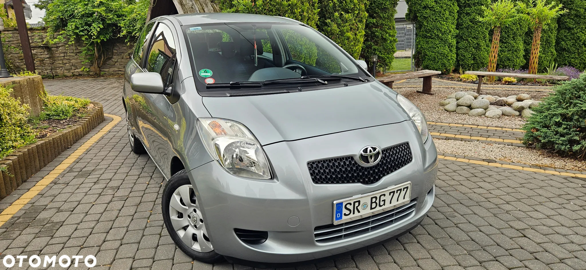 Toyota Yaris 1.3 Sol - 2
