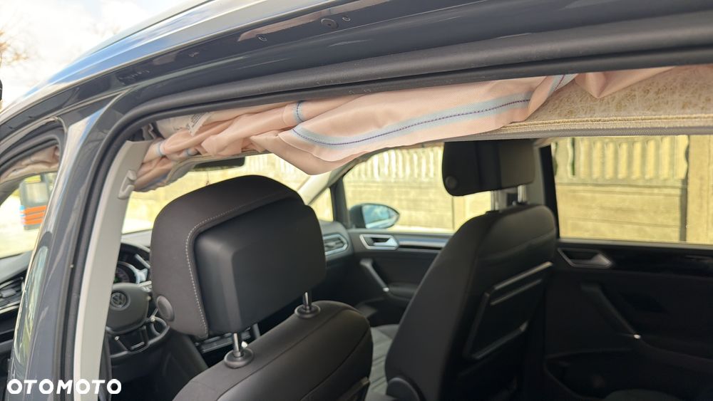 Volkswagen Touran 1.5 TSI ACT OPF DSG Trendline - 23