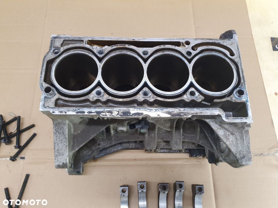 Blok 03C103019 G H Silnika Slupek Panewki 1.6 FSI BAG VW Golf V A3 8P Leon II Jetta 03C103019 G H - 1