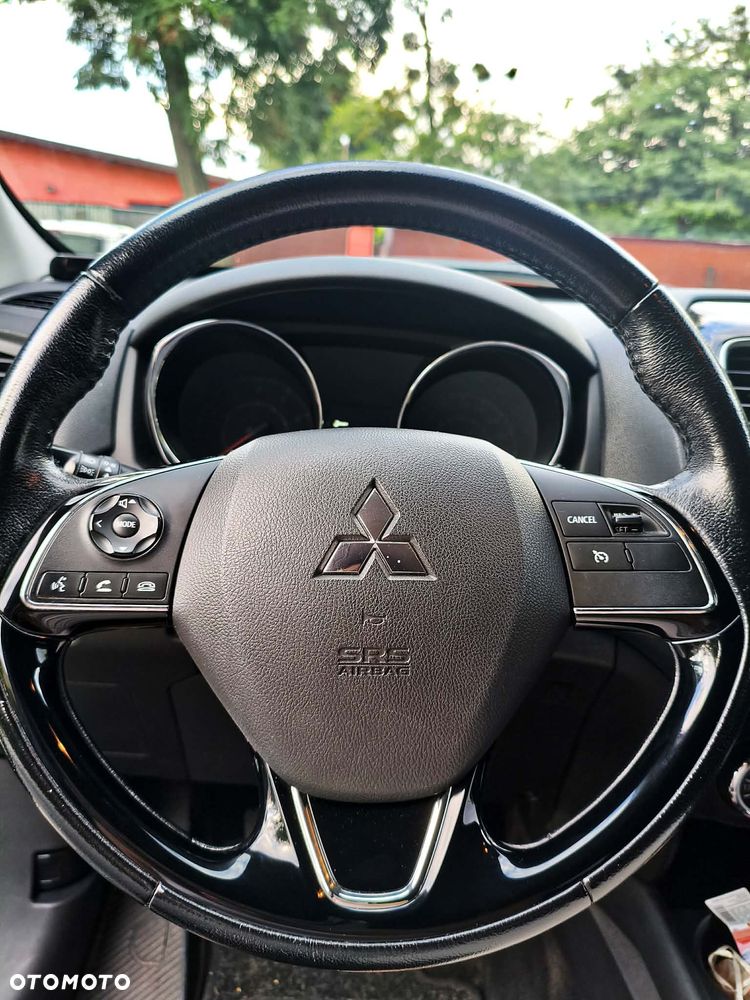 Mitsubishi ASX - 5