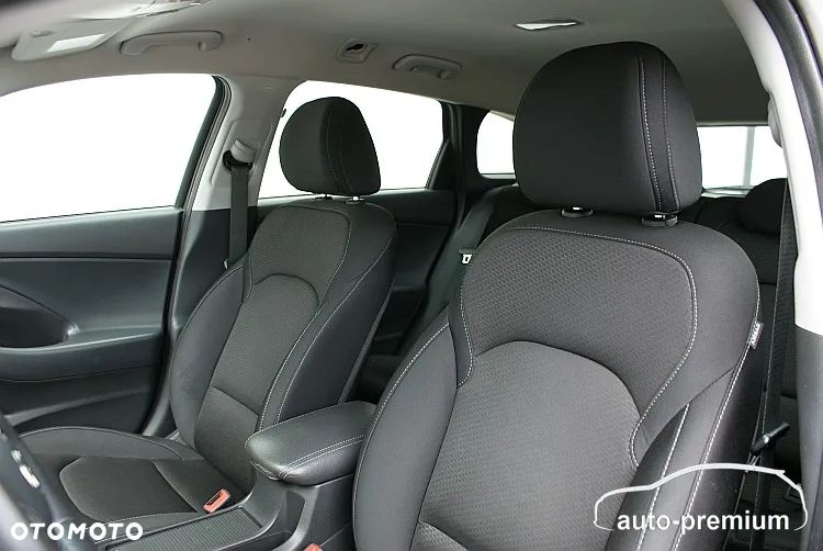 Hyundai i30 Kombi 1.6 CRDI Family+ - 27