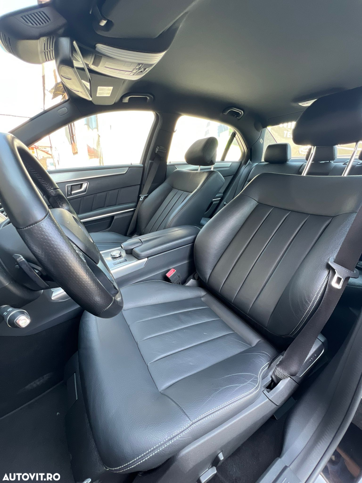 Mercedes-Benz E - 9