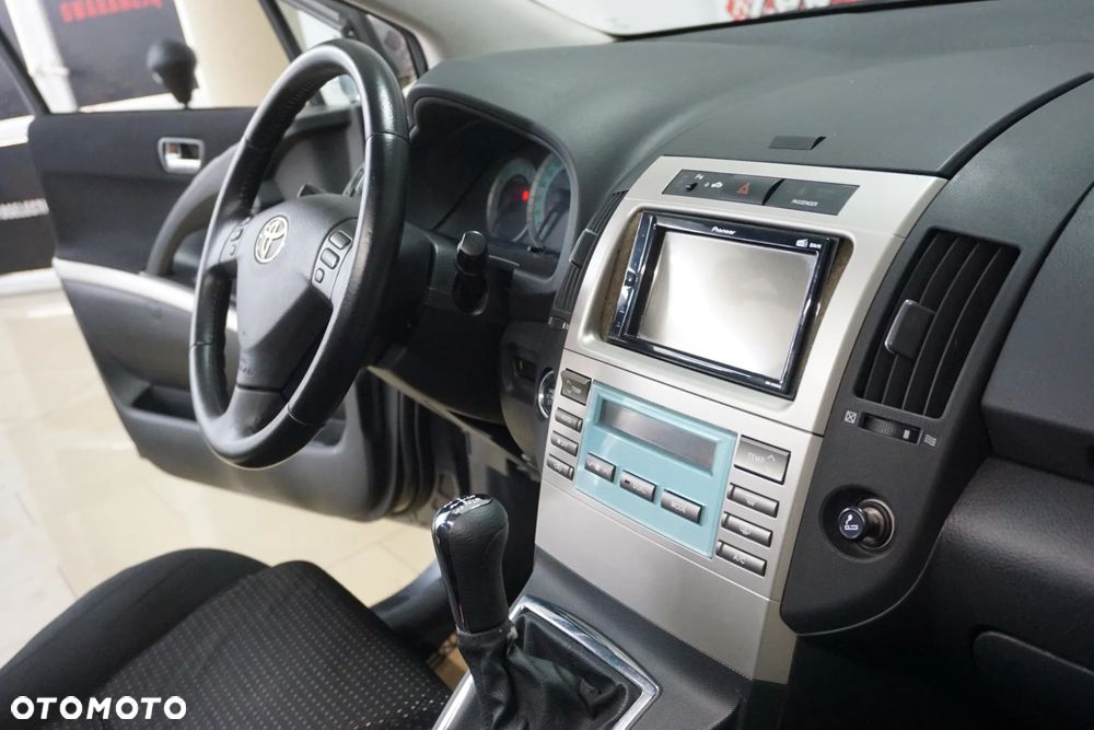 Toyota Corolla Verso 1.6 Luna - 20
