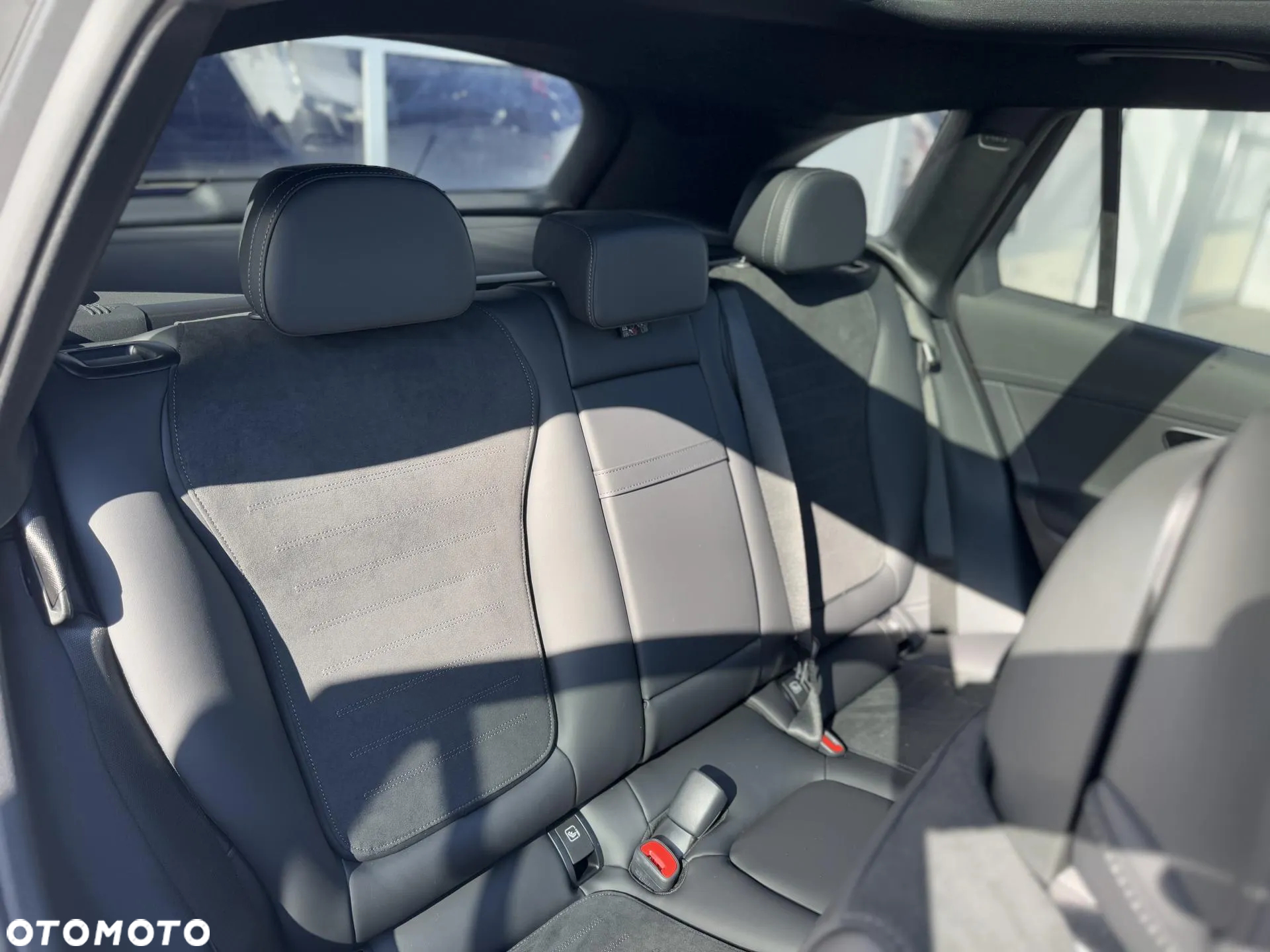Mercedes-Benz GLC 220 d 4Matic 9G-TRONIC Edition AMG Line - 13