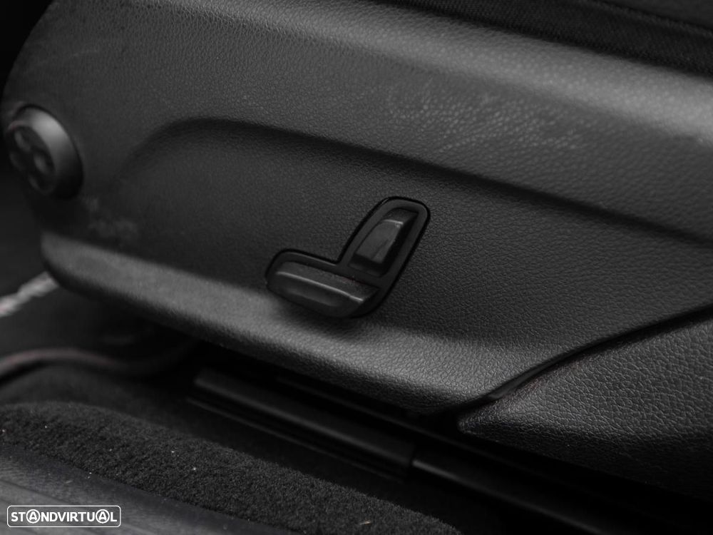 Mercedes-Benz E 300 de 9G-TRONIC - 22