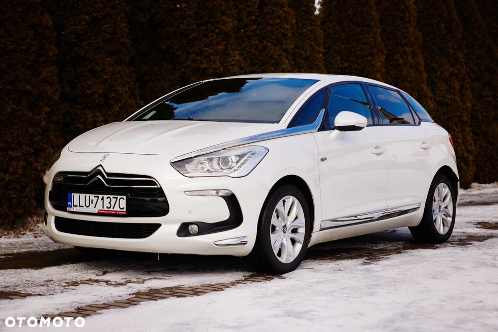 Citroën DS5 Hybrid4 EGS6 SportChic - 1