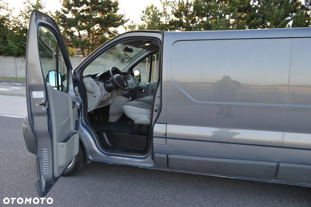 Opel Vivaro - 9