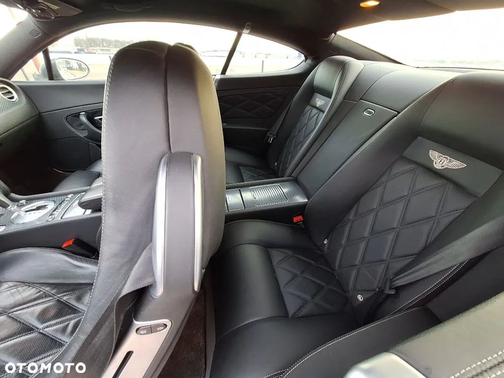Bentley Continental GT - 32