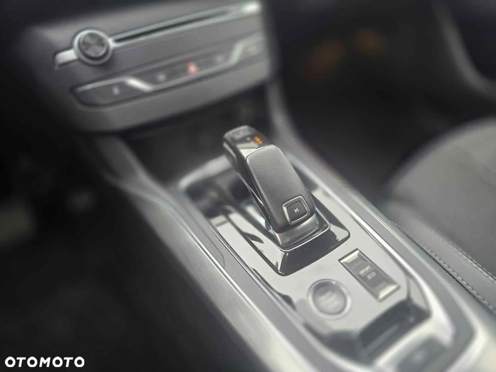 Peugeot 308 - 23