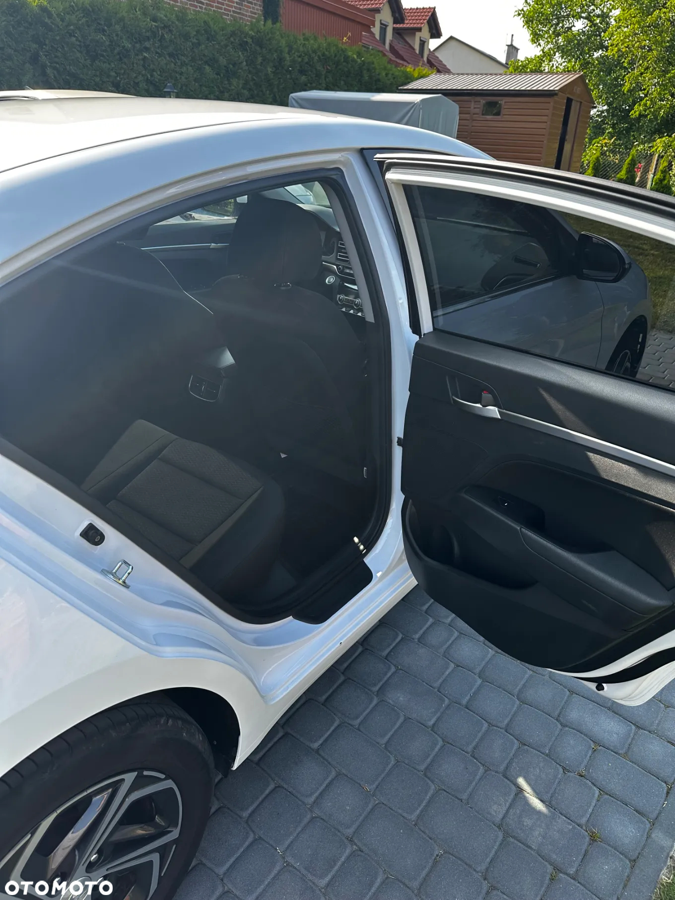Hyundai Elantra 1.6 Style - 10