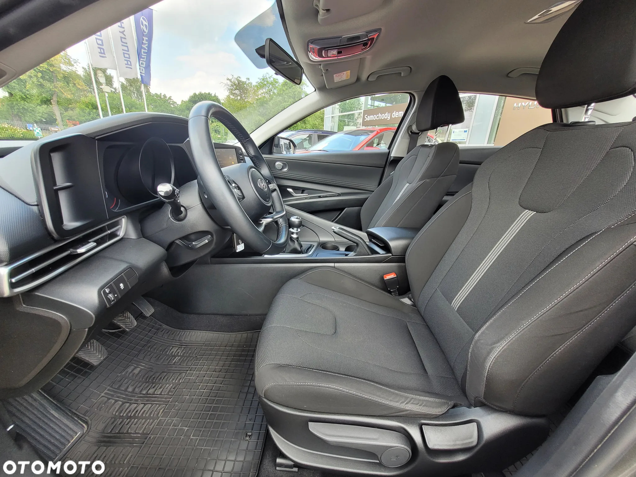 Hyundai Elantra 1.6 Modern - 13