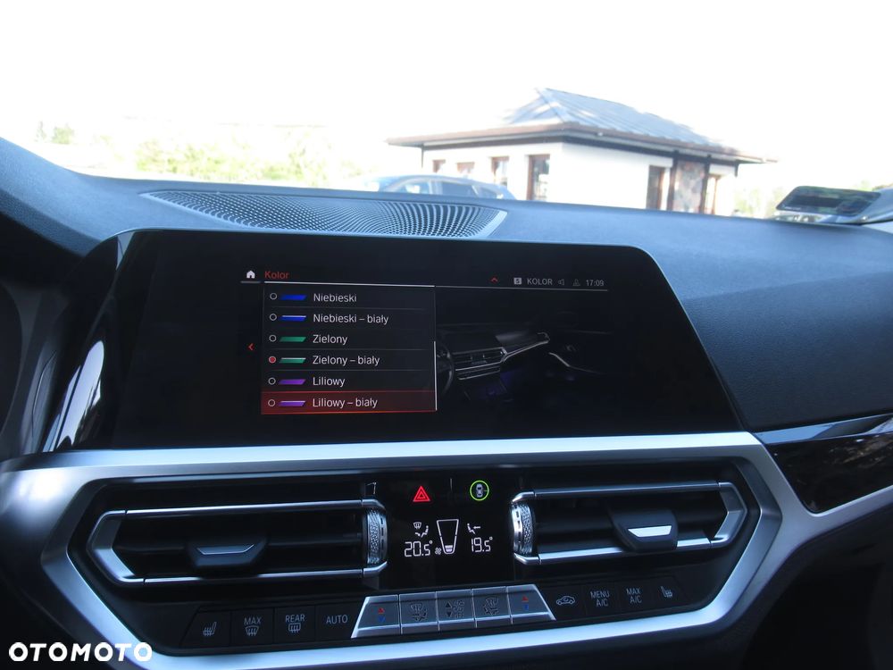 BMW Seria 3 318i Sport Line - 25