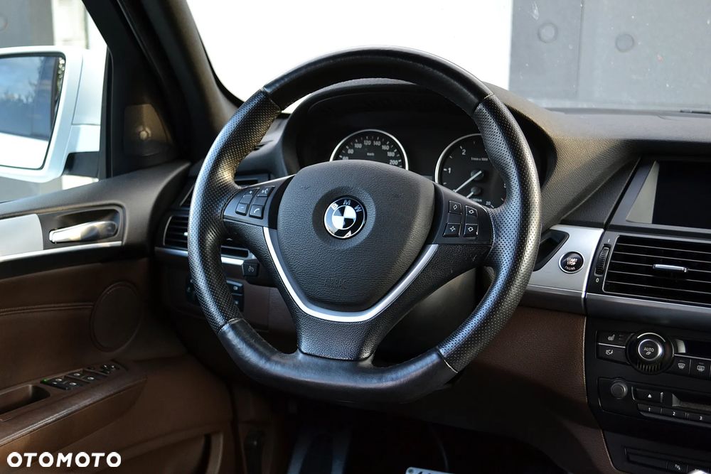 BMW X5 xDrive30d - 13