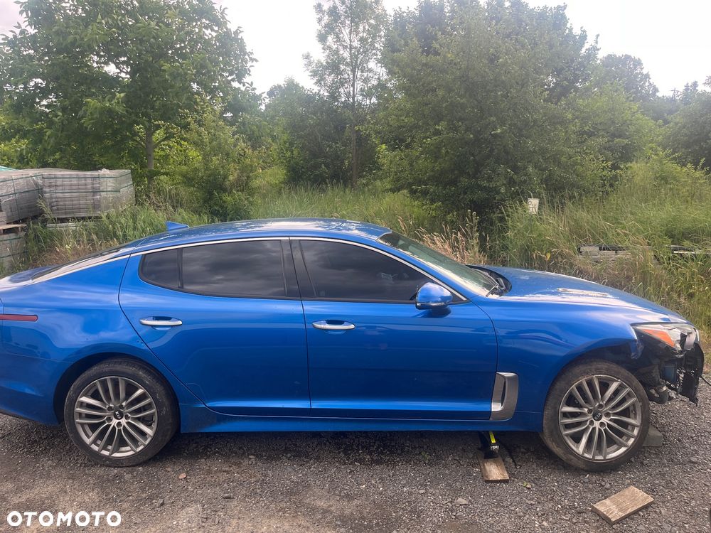 Kia Stinger 2.0 T-GDI GT Line - 9