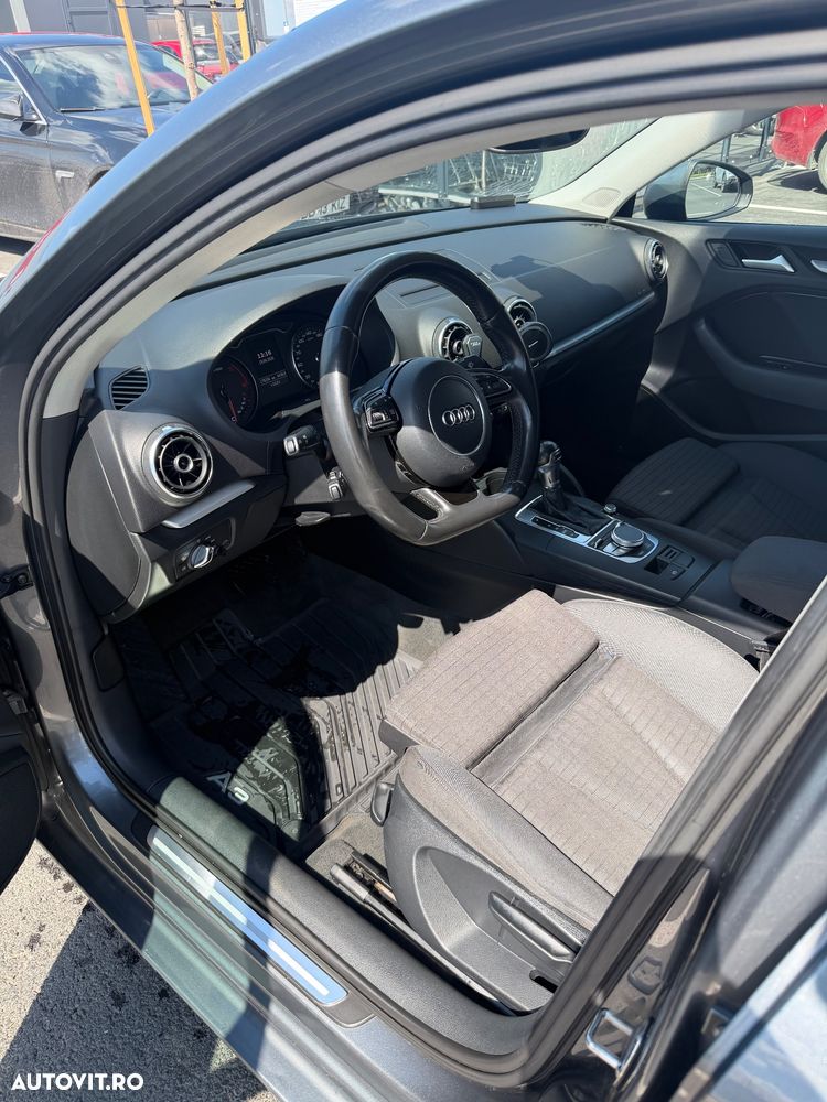 Audi A3 2.0 TDI clean Stronic Ambiente - 20