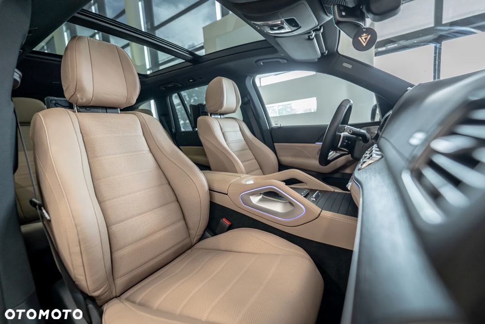 Mercedes-Benz GLS - 40