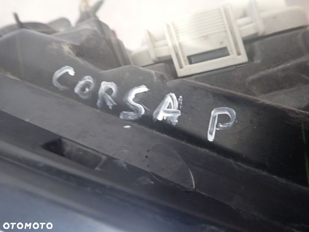 LAMPA PRAWA PRZEDNIA OPEL CORSA C - 4