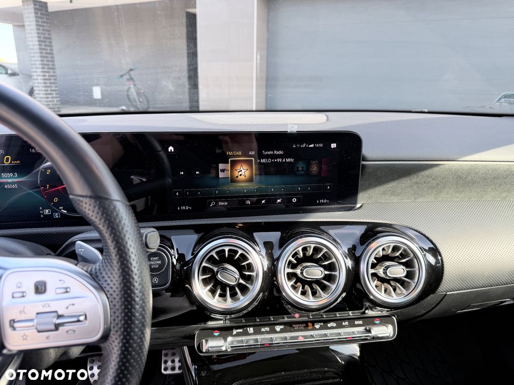 Mercedes-Benz Klasa A 250 4-Matic AMG Line 7G-DCT - 15