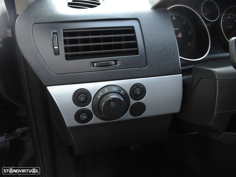Opel Astra Caravan 1.9 CDTI Sport - 33