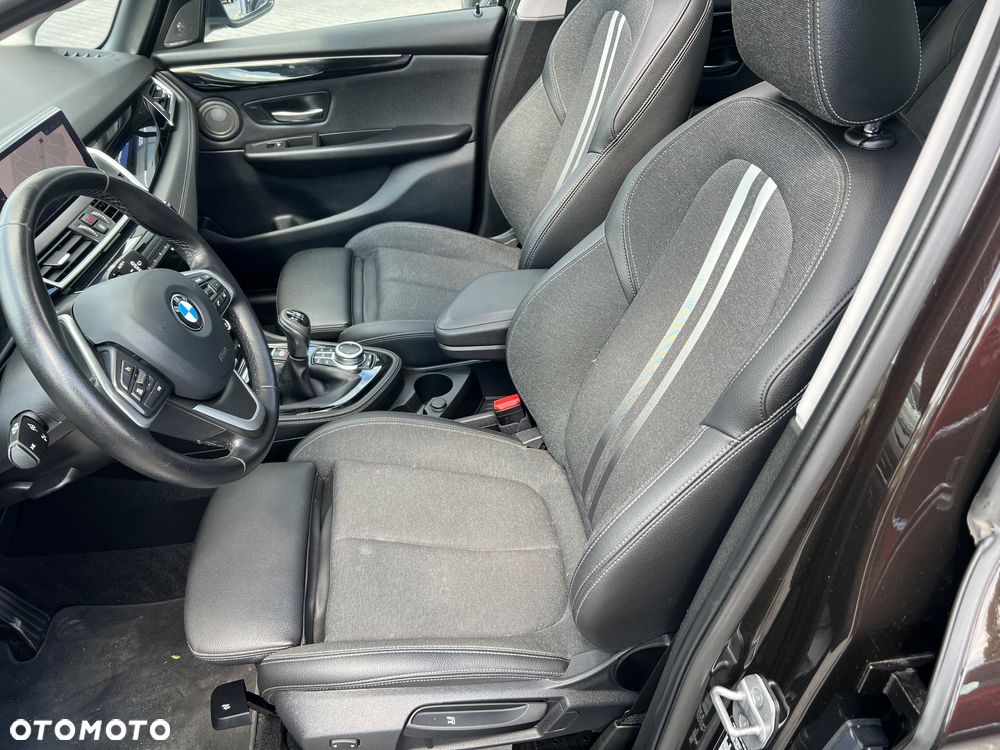 BMW Seria 2 216i GPF Sport Line - 15