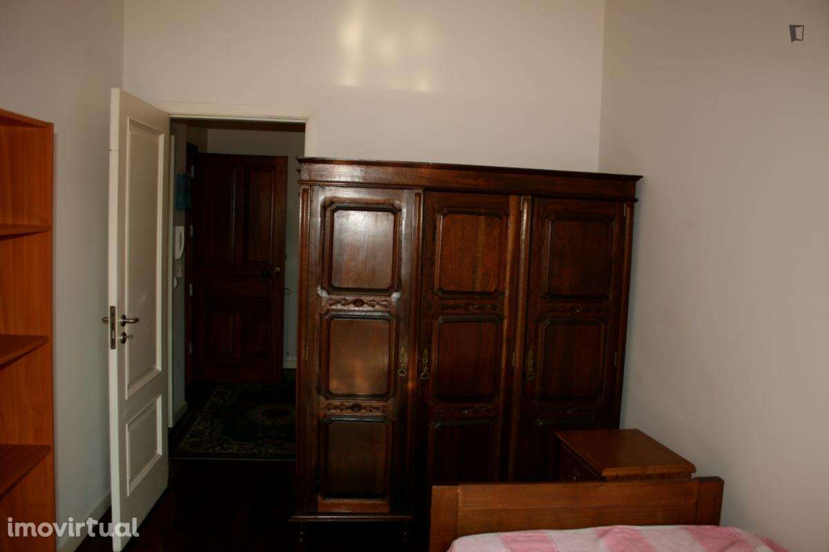 Quarto - localizado em Bairro do Sol Coimbra - Grande imagem: 2/10