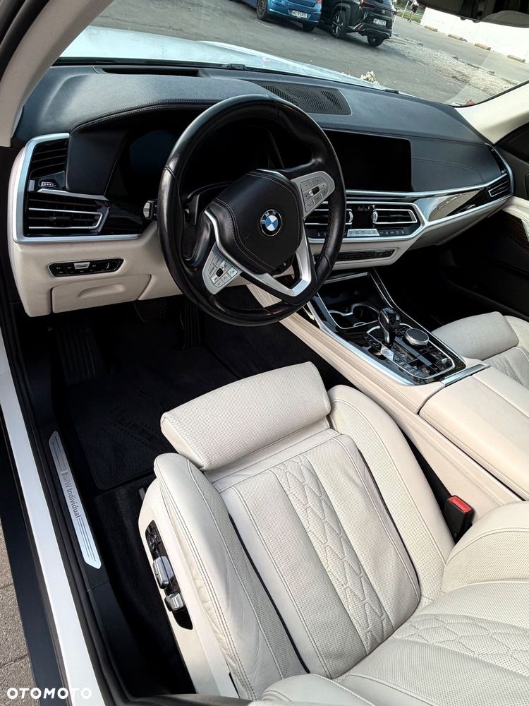 BMW X7 xDrive40i - 22
