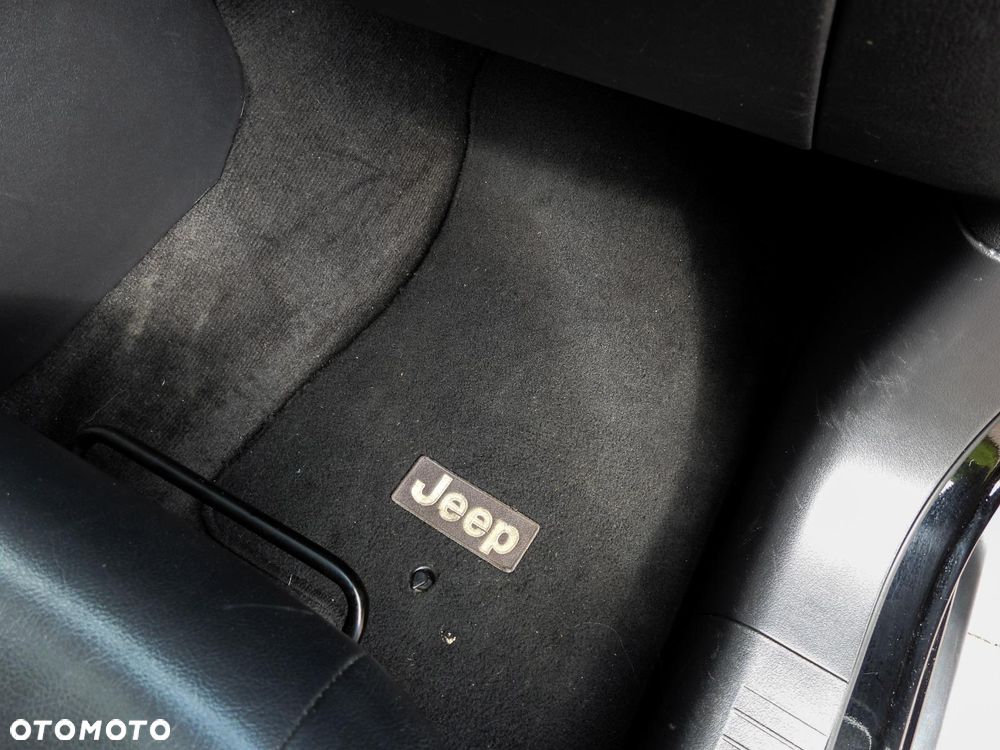 Jeep Compass 2.2 CRD 4x4 Limited - 17