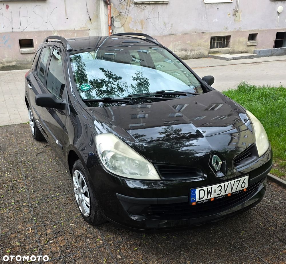 Renault Clio - 1
