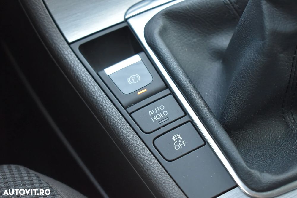 Volkswagen Passat 1.6 TDI BlueMotion Technology Highline - 18