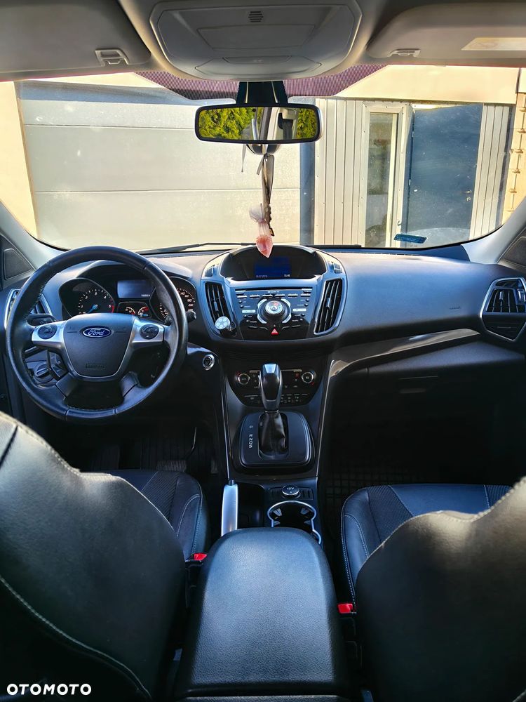 Ford Kuga 2.0 TDCi 4WD Titanium - 22