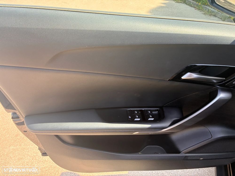 MG MG4 64 kWh Luxury - 16