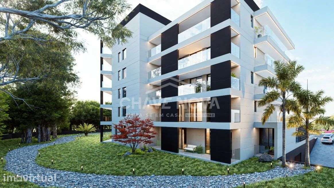 T4 Novo c/ Varanda e Lugar de Garagem em Pedrouços - Grande imagem: 2/15