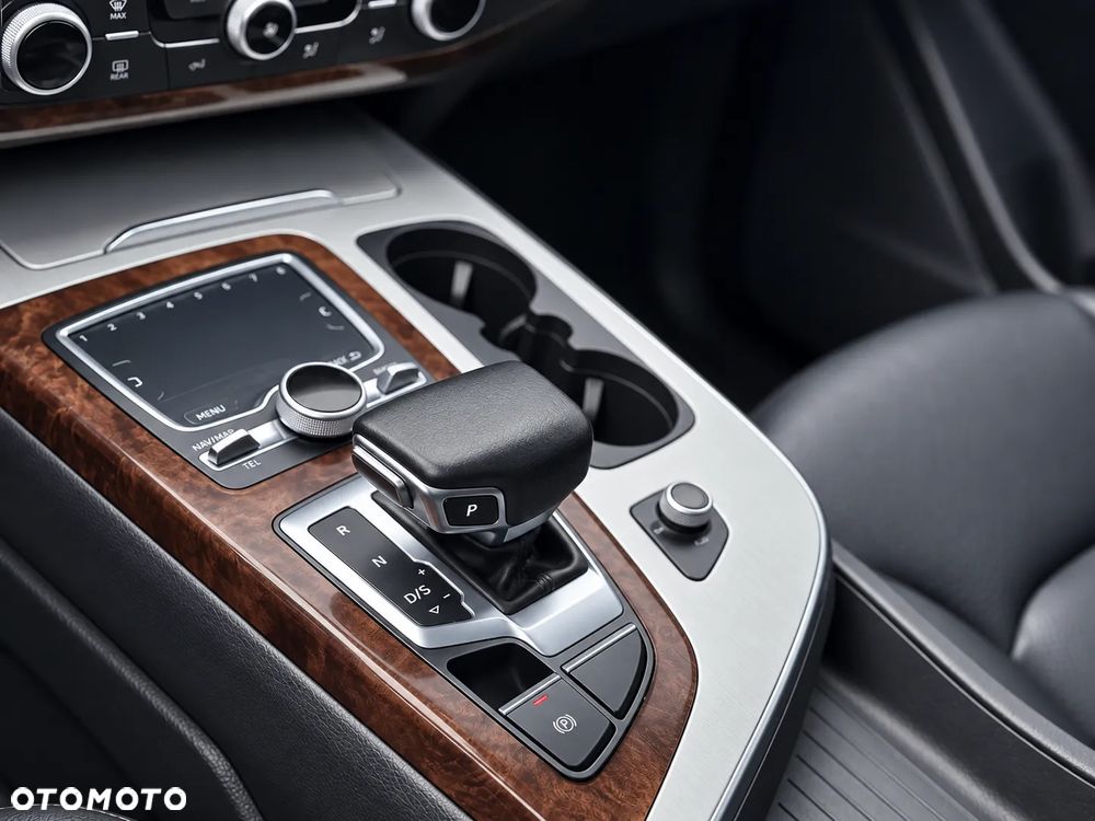 Audi Q7 - 19