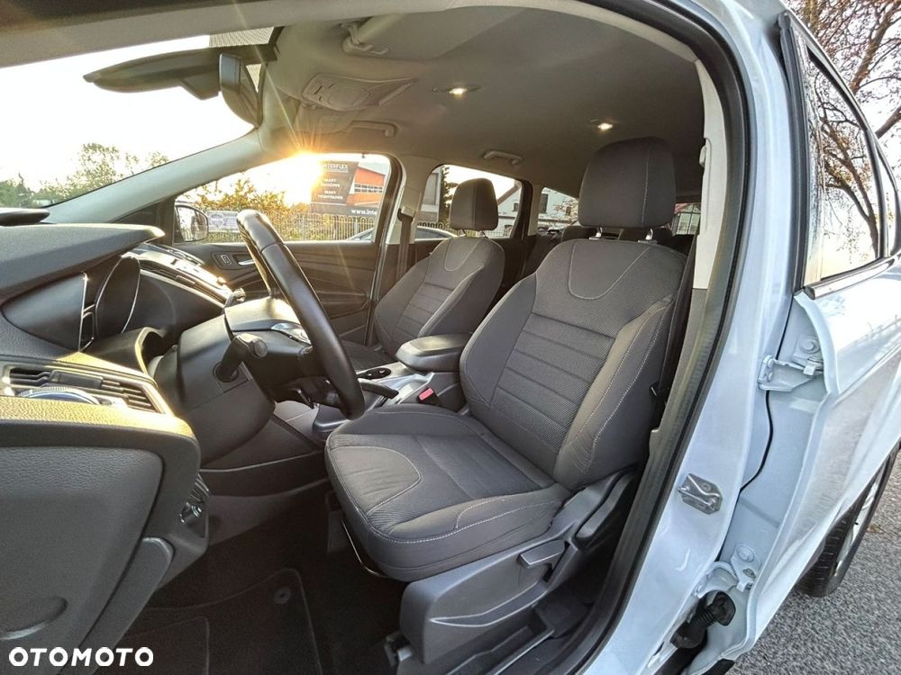 Ford Kuga - 18
