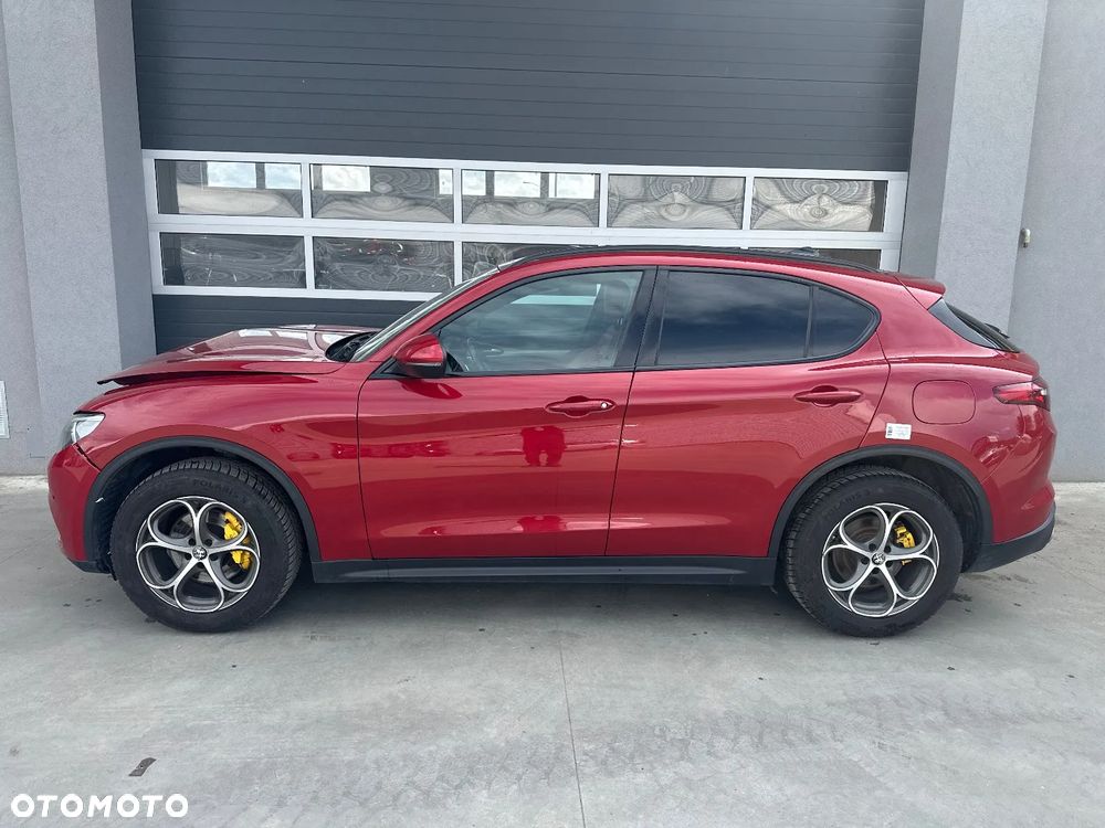 Alfa Romeo Stelvio - 6