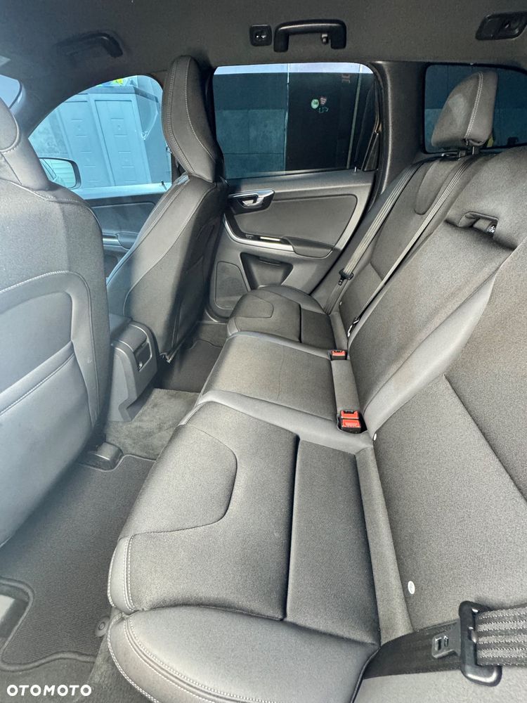 Volvo XC 60 - 8