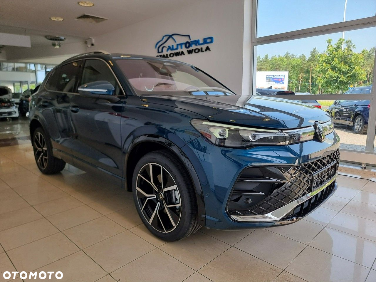 Volkswagen Tiguan 1.5 eHybrid PHEV R-Line Plus DSG - 2