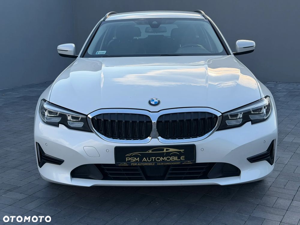 BMW Seria 3 318i Sport - 6