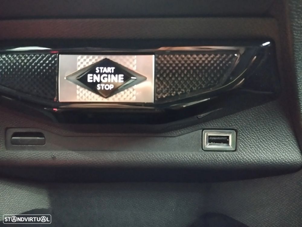 DS DS3 Crossback 1.2 PureTech Bastille - 30