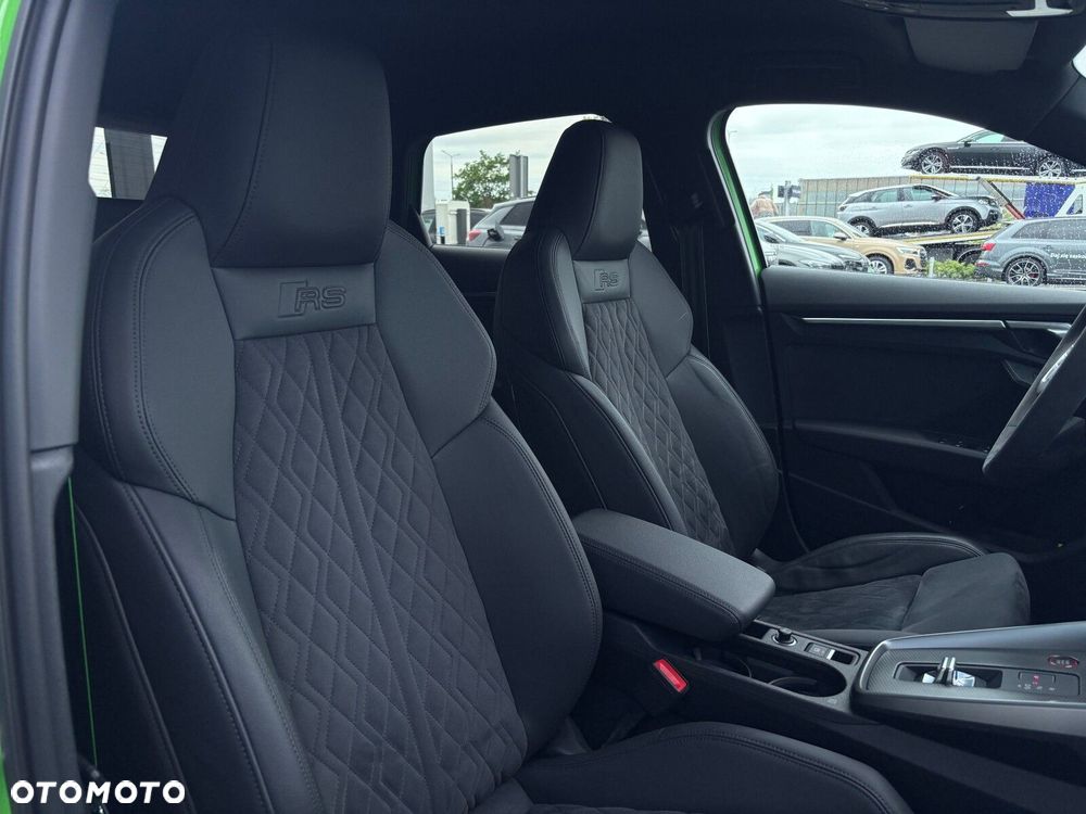 Audi RS3 Sportback - 19
