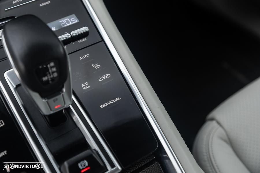 Porsche Panamera 4 S - 41
