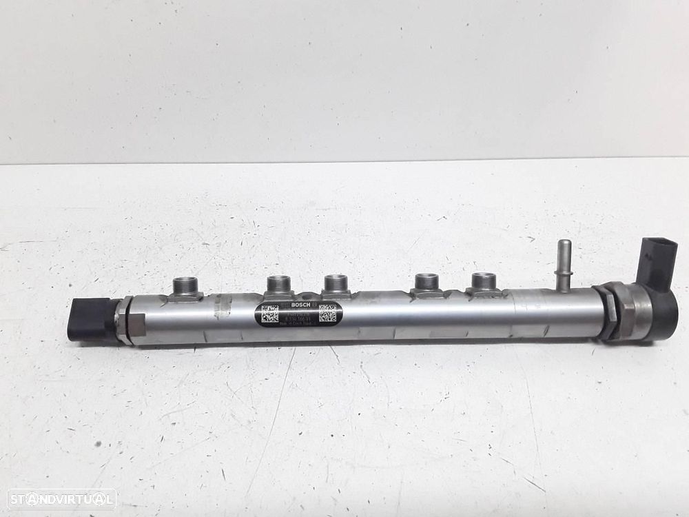 RAMPA INJETORA TOYOTA AVENSIS T27 - 1