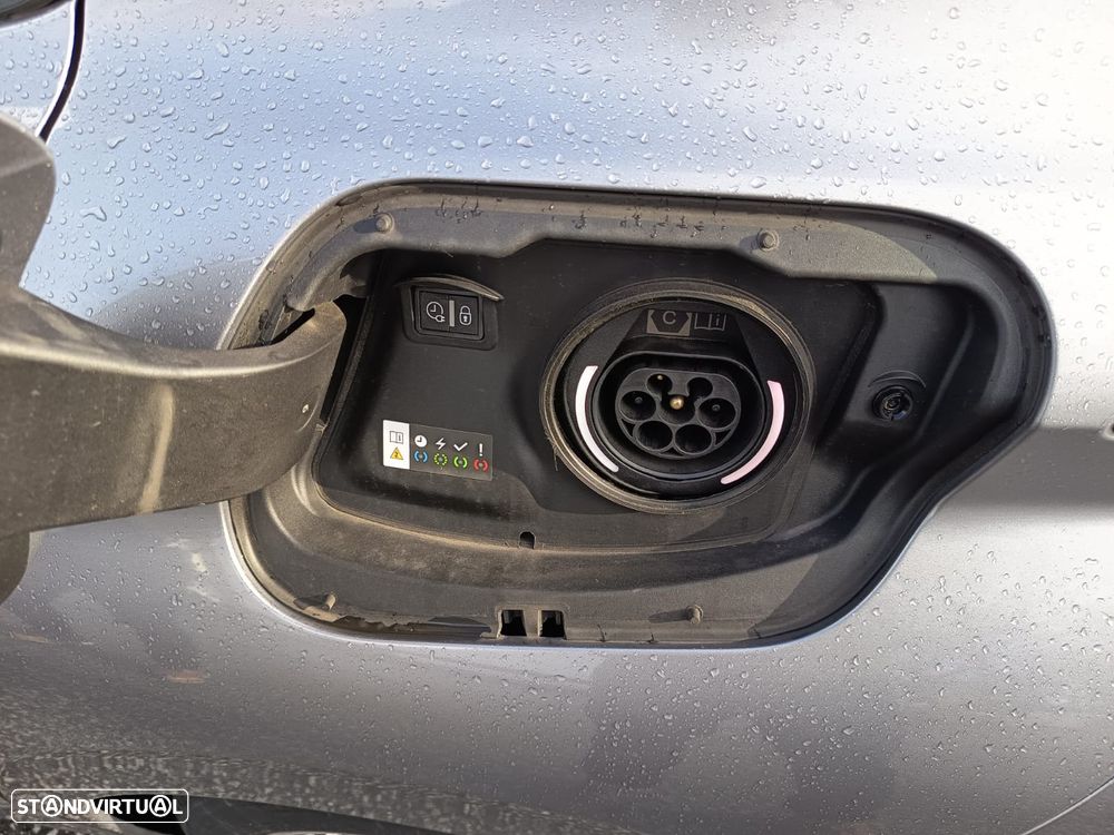 Peugeot 308 1.6 Hybrid Allure Pack e-EAT8 - 22