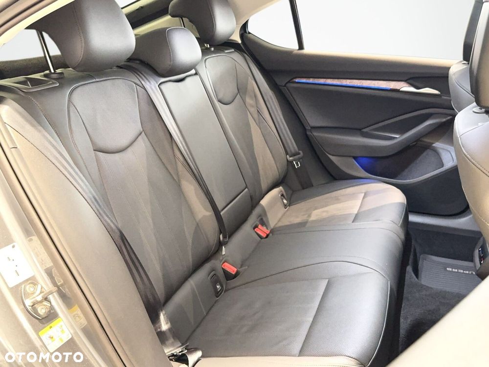 Skoda Superb 2.0 TDI SCR L&K DSG - 19