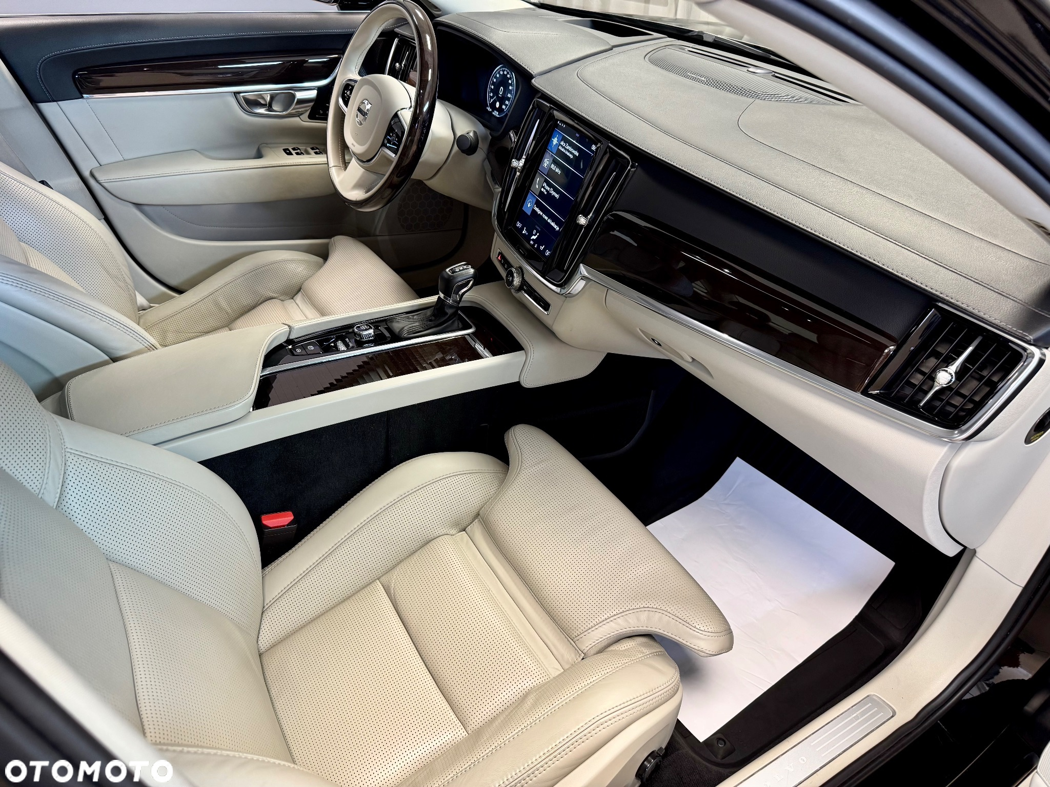 Volvo S90 D5 SCR AWD Inscription - 27