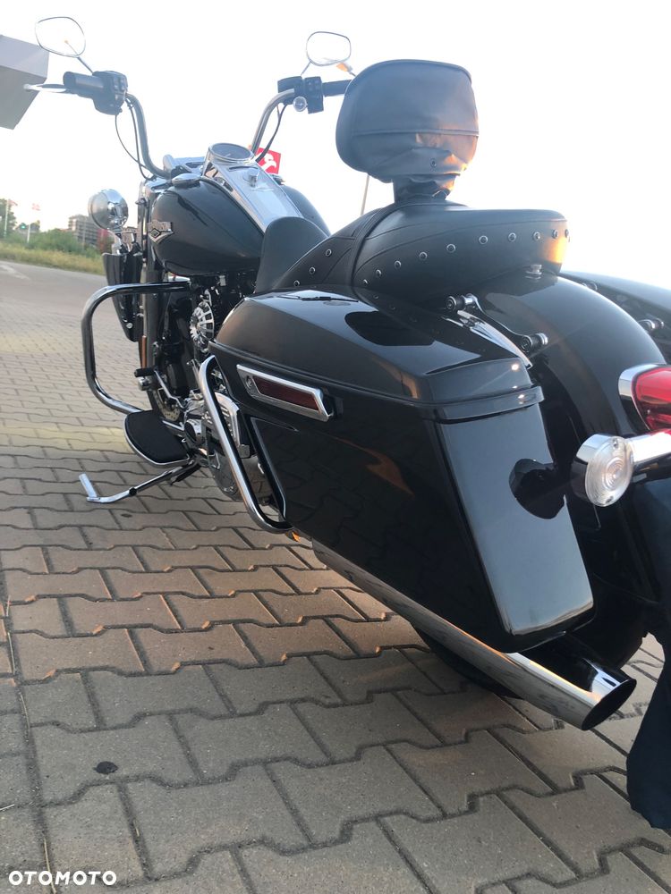 Harley-Davidson Touring Road King - 12